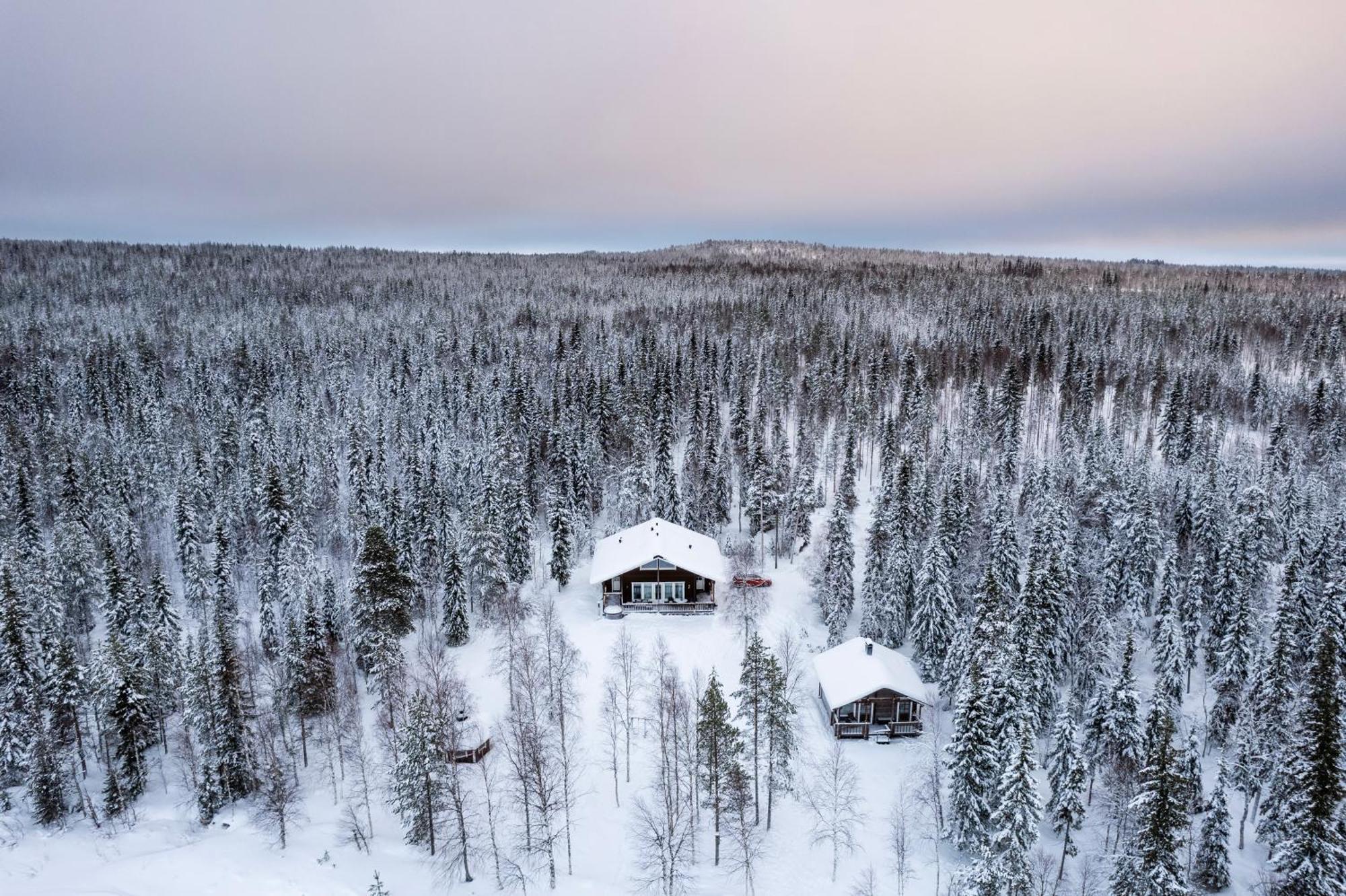 Hotel Napapiirin Jaervilomat Luukonniemi Exterior foto